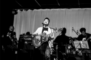 何琪《你是我生命的3/4吉他谱》G调原版六线谱