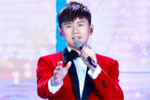 张杰《天上掉下个林妹妹吉他谱》C调高清原版六线谱