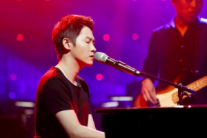 出现又离开吉他谱-梁博-G调原版六线谱-吉他弹唱示范