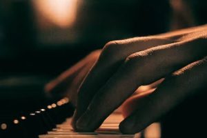 我很快乐钢琴谱-周兴哲-高清独奏五线谱