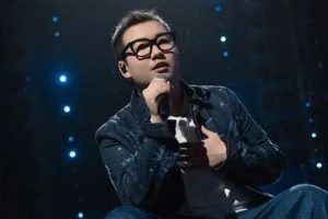 爱的蠢动尤克里里谱-胡期皓-G调原版-附弹唱教学