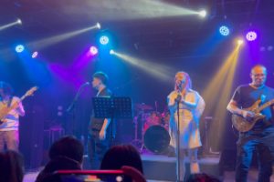 我的青春热爱吉他谱-歌之初乐队-C调原版六线谱-高清图谱