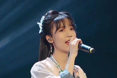 月球尤克里里谱-银临-C调弹唱谱 月球尤克里里谱-银临-C调弹唱谱